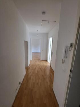 Foto - Großzügige 4-Zimmer-Dachgeschosswohnung mit zusätzlichem Dachboden