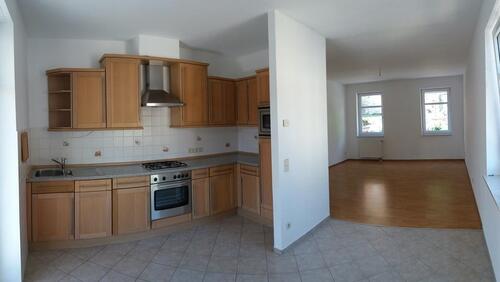 Foto - sonnige, geräumige Wohnung mit Balkon und großer Terrasse