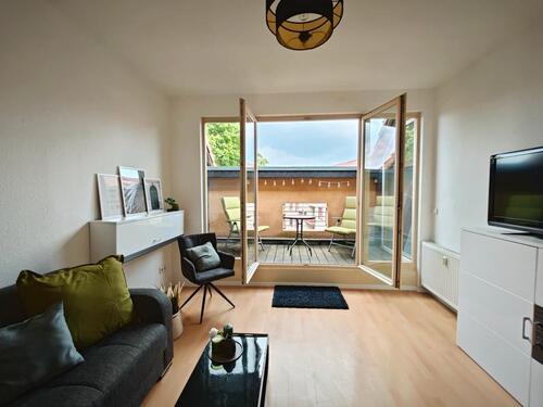 Foto - Zentrale Möblierte 3-Zimmerwohnung Magdeburg mit Loggia