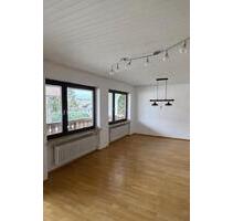 4-Zimmer Wohnung mit Balkon in Eglfing zu vermieten