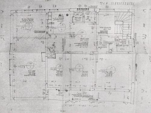 Foto - Großzügig 4 Zimmer Wohnung mit Gartenanteil in zentraler Lage von