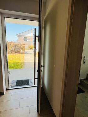 Foto - Wohnung 3 Zimmer EG mit Garten + Garage