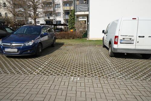 Foto - PKW-Außenstellplatz zu vermieten – Brunnenstraße, Bahnhofsvorstadt Zwickau