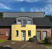 Ihrhove, sehr schöne, große Oberwohnung mit Balkon - Westoverledingen