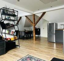 3-ZKB-Dachgeschosswohnung mit besonderem Flair & Einbauküche - Steinebach/Sieg