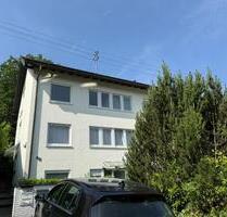 Helle 4-Zimmer Wohnung mit Balkon im OG in Siegen-Bürbach