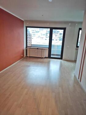 Foto - 1.5ZW WOHNUNG BALKON KÜCHE DUSCHBAD NAHE UNI KLINIK DFB ZENTRALE GÜNTHERSTR 19 RUHIGE ZENTRALE LAGE