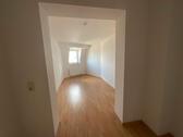 Foto - Dachgeschoßwohnung in Halle (Saale) zur Miete