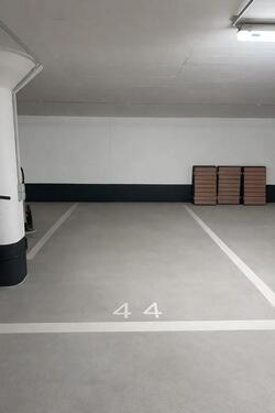Foto - Tiefgaragenstellplatz - 80,00&nbsp;EUR Miete,