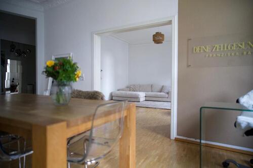 Foto - Helle 3,5-Zimmer-Whg Stuttgarter Westen - Besichtigung 3.9. 19.30