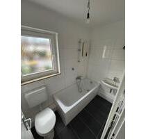 *Gemütliche FRISCH RENOVIERTE 2-Zimmerwohnung im ERDGESCHOSS - Mit Balkon* - Minden Bölhorst