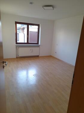 Foto - Erdgeschoßwohnung in Obertraubling zur Miete