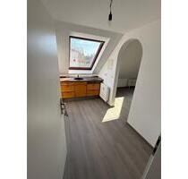 Kernsanierte 1ZKB+EBK in Idar-Oberstein zu vermieten!