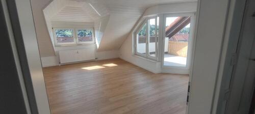Foto - Helle 2-Zimmer Wohnung im DG - 760,00&nbsp;EUR Kaltmiete, ca.&nbsp; 54,00&nbsp;m&sup2;