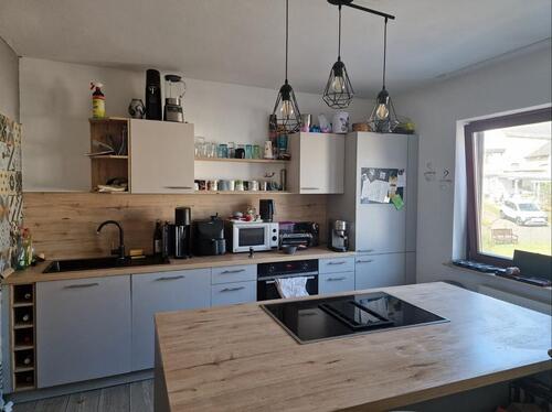 Foto - Haus mit Garten und Garage - 950,00&nbsp;EUR Kaltmiete, ca.&nbsp; 150,00&nbsp;m&sup2;