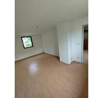 1-Zimmer-Dachgeschosswohnung mit in Wuppertal-Elberfeld - Oberhausen Schmachtendorf