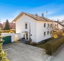 Zweifamilienhaus mit großem Grund von privat - Lautrach