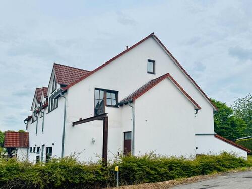 Foto - 3-ZKB Wohnung (78 m²) mit eigenem Eingang, Stellplatz & Dachboden