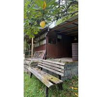 Garten Grundstück mit Zaun großer Hütte WC und Bach - Aichwald