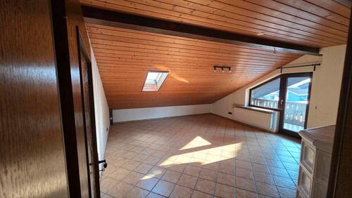 Foto - 4 Zimmer Dachgeschoßwohnung in Meckesheim