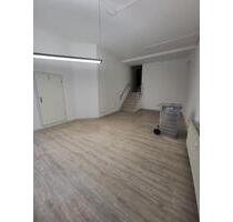 Ladenlokal, Gartennutzung 70,0m² Friseur, Nagelstudio, Café, Büro - Bautzen