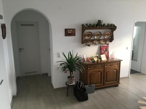 Foto - Hof, barrierefreie sonnige Wohnung im Hochhaus