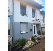 Reihenmittelhaus - 2.200,00&nbsp;EUR Kaltmiete, ca.&nbsp; 136,00&nbsp;m&sup2; in Marbach am Neckar (PLZ: 71672)