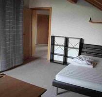 Vollmöbliertes WG Zimmer mit Balkon und viel Komfort - Burghausen