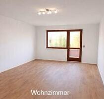 Frisch Renovierte 2-Zimmer-Wohnung mit Balkon und TG-Stellplatz - Burghausen