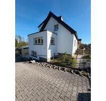 Doppelhaushälfte Rand Chemnitz - 1.300,00 EUR Kaltmiete, ca. 90,00 m² in Chemnitz (PLZ: 09112) Kapellenberg Doppelhaushälfte Rand Chemnitz - 1.300,00 EUR Kaltmiete, ca. 90,00 m² in Chemnitz (PLZ: 09112) Kapellenberg