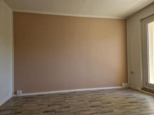 Foto - Sofort bezugsfertig, familienfreundliche 3 - Raumwohnung mit Balkon in der Sachsenallee 104!