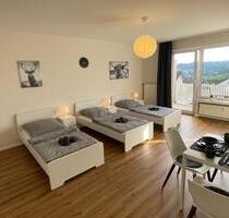 Ferienwohnung Monteurwohnung - 7 Betten, 2 Balkone & Parkplatz - Lüdenscheid Staberg