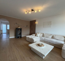 Raumwunder! Modernisiertes 6 Zimmer RMH mit Garage, Garten, Balko - Grävenwiesbach