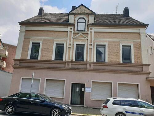 Foto - Mehrfamilienhaus in Gelsenkirchen Praxis 3 Wohnungen 8 Garagen
