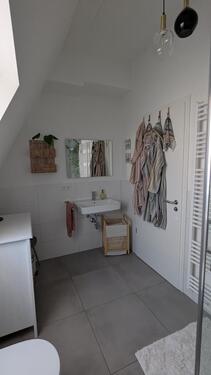 Foto - Außergewöhnliche DG Wohnung, geräumige 2-Zimmer-Wohnung