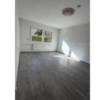 Sonnige 3-Zimmer-EG-Wohnung mit EBK und Terrasse in GP-Ursenwang - Göppingen Bruckwasen