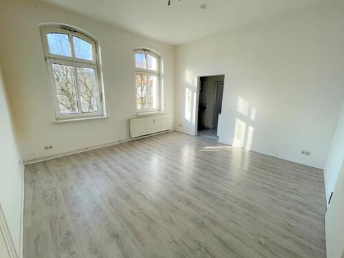 Foto - Mit Einbauküche: attraktive 2-Zimmer-Wohnung mit Pkw-Stellplatz