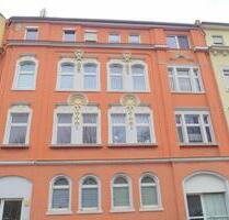 Freundliche 2-Zimmer-Wohnung mit separater Küche und modernem Bad mit Dusche - Riesa