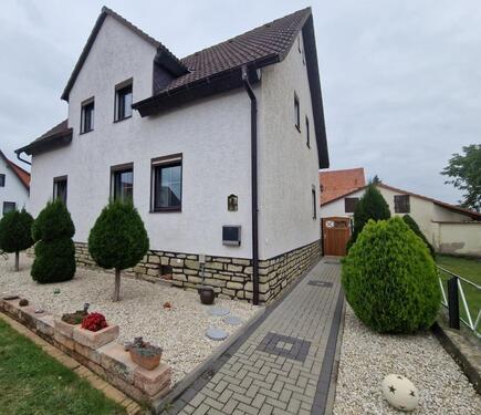 Foto - Idyllisch gelegenes Einfamilienhaus mit großem Garten