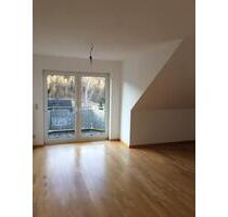 Schöne DG-Wohnung 65 qm Südseite, BalkonKüche am Waldrand - Olpe