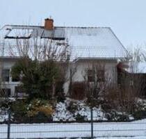 Attraktives, gepflegtes Einfamilienhaus mit Vollkeller, Carport - Kirchhain