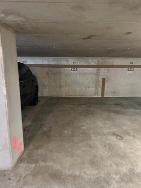 Foto - Tiefgaragenstellplatz in der Flurstraße in Landshut zu vermieten