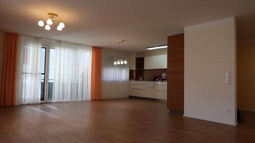 Foto - Exklusive 3,5-Zimmer-Wohnung in Kuppingen (Herrenberg)