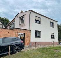 Einfamilienhaus mit Parkplatzgrundstück zu verkaufen - Penzlin