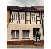 Historisches Stadthaus - 33.500,00&nbsp;EUR Kaufpreis, ca.&nbsp; 120,00&nbsp;m&sup2; in Lenzen (Elbe) (PLZ: 19309)