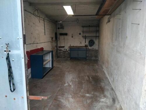 Foto - Garage mit Strom - 70,00&nbsp;EUR Miete,