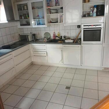 Foto - 180m2 Stadthaus in bester Lage - 1.800,00&nbsp;EUR Kaltmiete, ca.&nbsp; 180,00&nbsp;m&sup2;