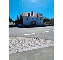 Freistehende Einfamilienhaus - 79.999,00&nbsp;EUR Kaufpreis, ca.&nbsp; 120,00&nbsp;m&sup2; in Leupoldsgrün (PLZ: 95191)