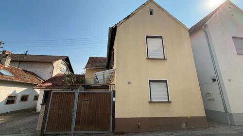 Foto - 4 Zimmer Einfamilienhaus zum Kaufen in Neustadt an der Weinstraße