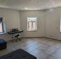 2RW, Dachgeschoss, neu saniert, Balkon, zentrumsnah - Aschersleben